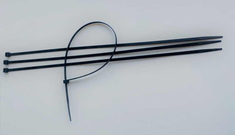 UV-resistant-cable-ties--cover